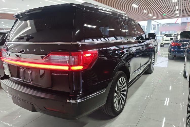 Used Lincoln Navigator 2019 3.5T Presidential Series China VI Standard Exterior 3