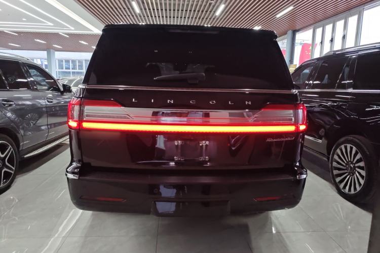 Used Lincoln Navigator 2019 3.5T Presidential Series China VI Standard Exterior 4