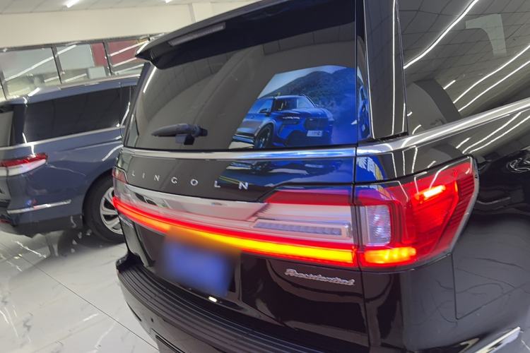 Used Lincoln Navigator 2019 3.5T Presidential Series China VI Standard Exterior 4