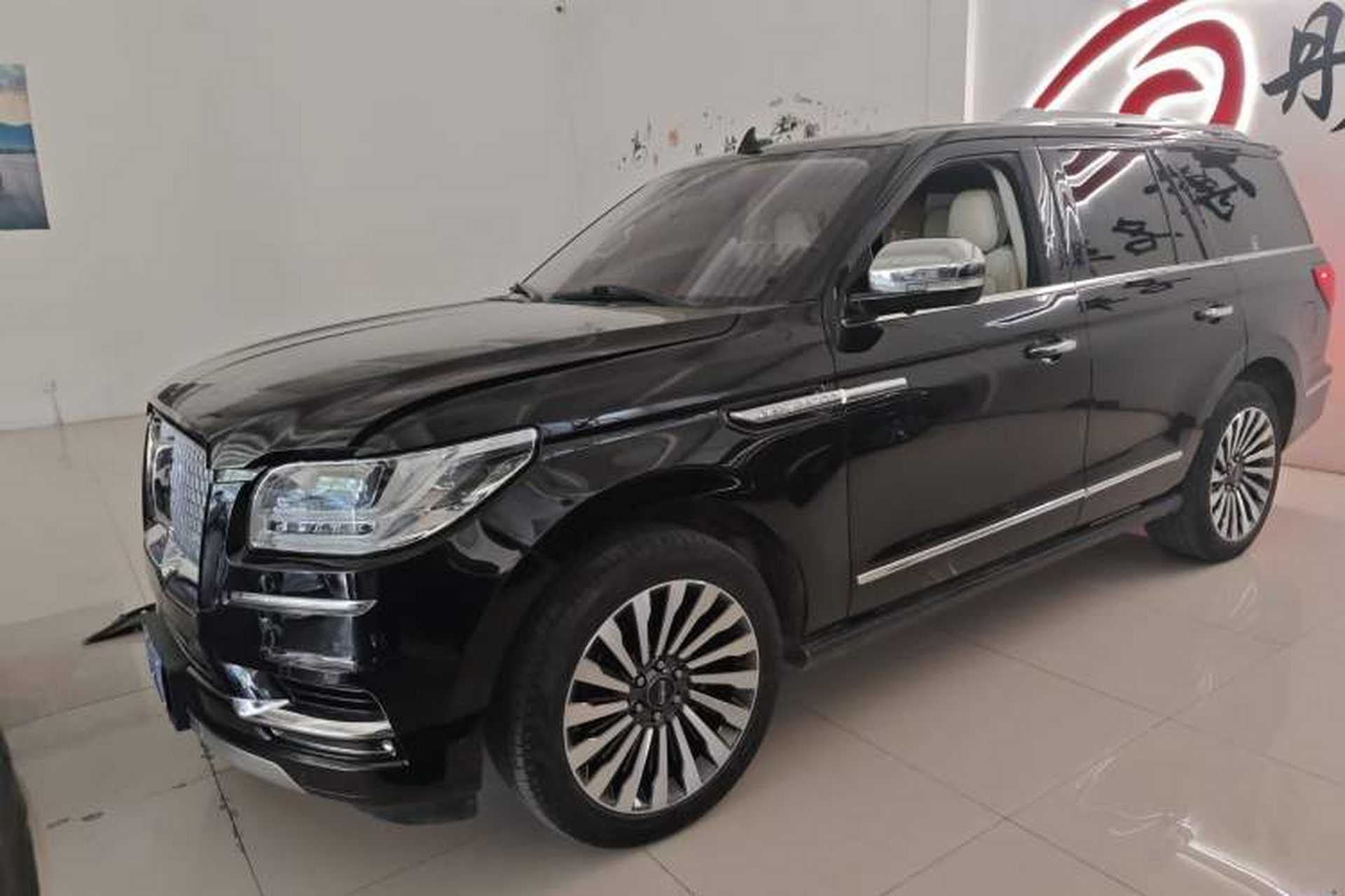 Used Lincoln Navigator 2019 3.5T Presidential Series China VI Standard Front Left 45 Deg