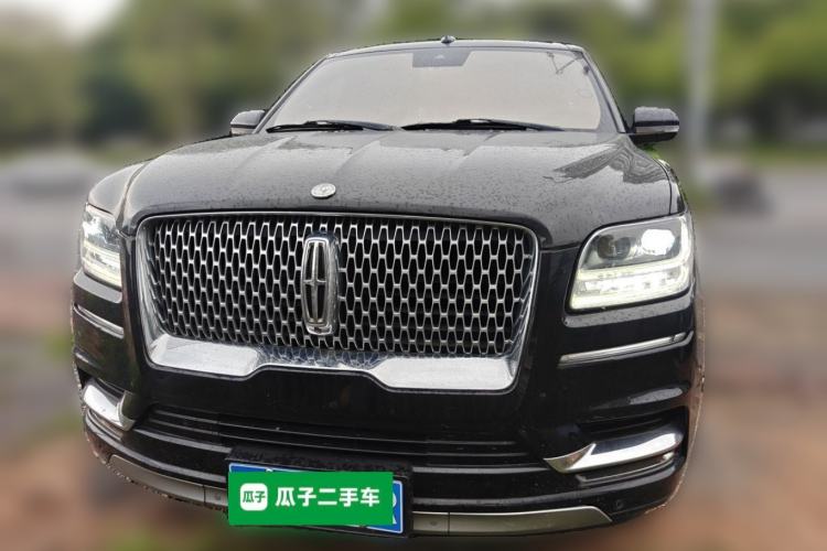 Used Lincoln Navigator  Front