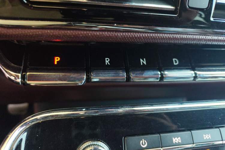 Used Lincoln Navigator 2019 3.5T Presidential Series China VI Standard Gear Lever