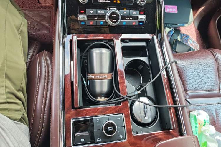 Used Lincoln Navigator 2019 3.5T Presidential Series China VI Standard Gear Lever
