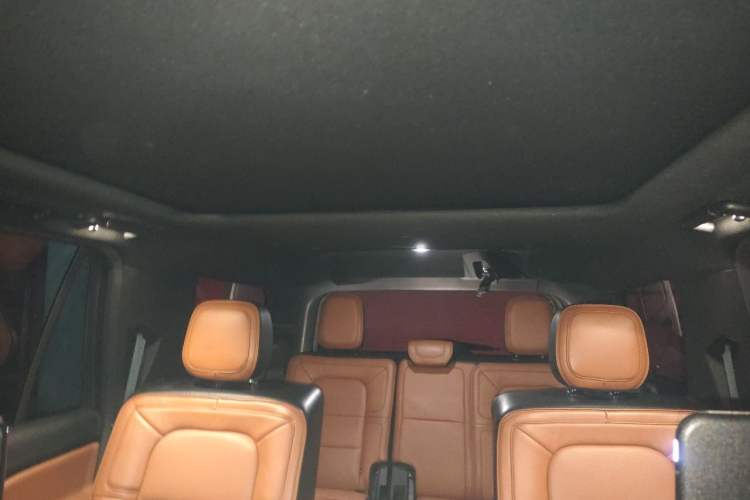 Used Lincoln Navigator 2019 3.5T Prestige Version China VI Standard Headliner