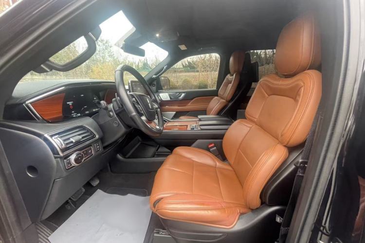 Used Lincoln Navigator 2019 3.5T Prestige Version China VI Standard Interior 2