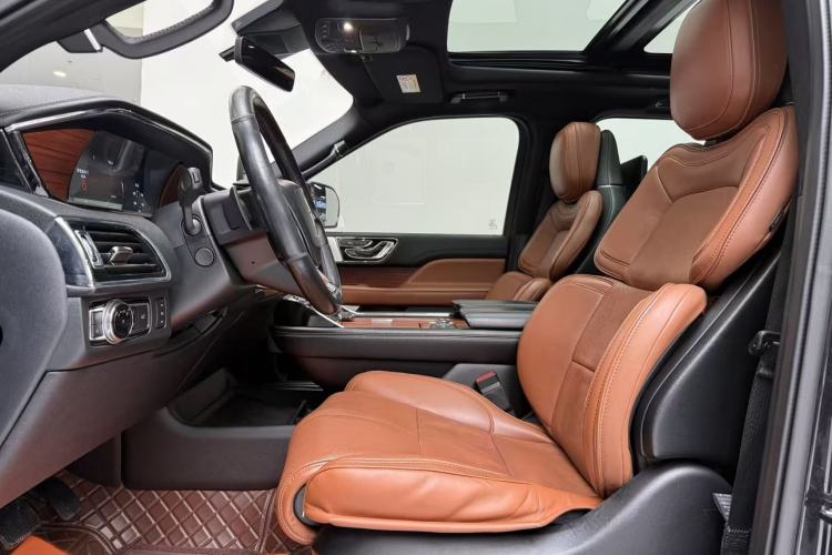 Used Lincoln Navigator 2019 3.5T Prestige Version China VI Standard Interior 2