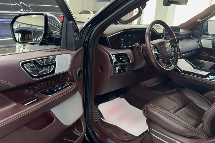 Used Lincoln Navigator 2019 3.5T Presidential Series China VI Standard Interior 2