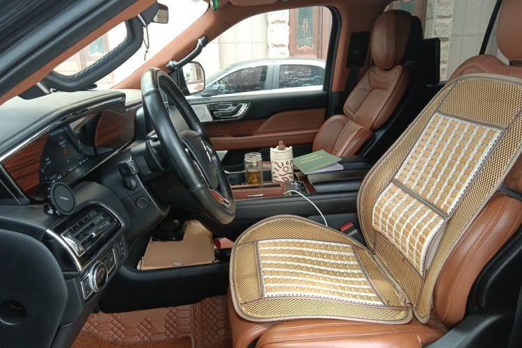 Used Lincoln Navigator 2019 3.5T Prestige Version China VI Standard Left Front Seat