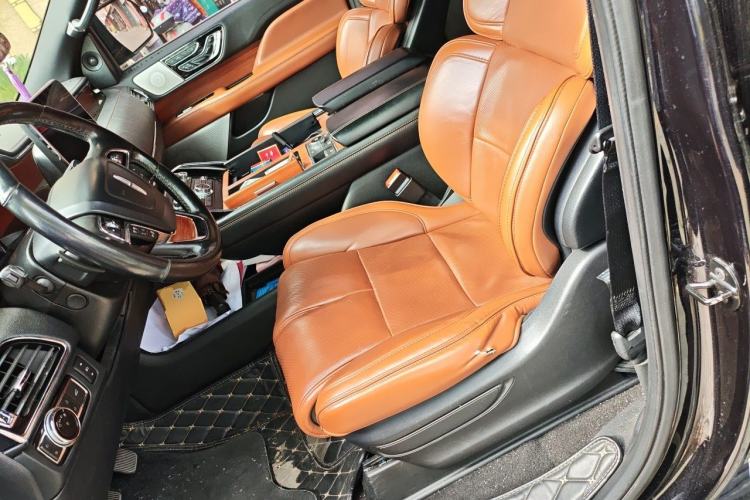 Used Lincoln Navigator 2019 3.5T Prestige Version China VI Standard Left Front Seat