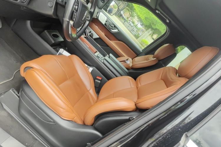 Used Lincoln Navigator 2019 3.5T Prestige Version China VI Standard Left Front Seat