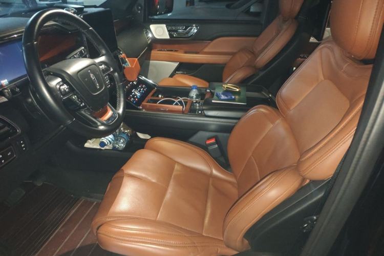 Used Lincoln Navigator 2019 3.5T Prestige Version China VI Standard Left Front Seat