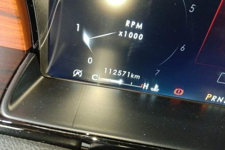 Used Lincoln Navigator 2019 3.5T Prestige Version China VI Standard Odometer Close Up