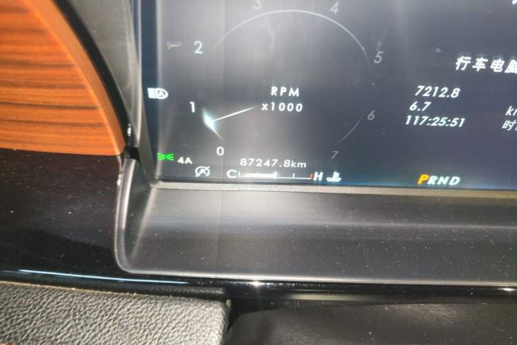 Used Lincoln Navigator 2019 3.5T Prestige Version China VI Standard Odometer Close Up
