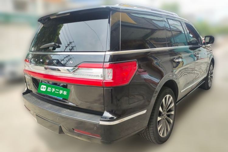Used Lincoln Navigator 2019 3.5T Prestige Version China VI Standard Rear Right 45 Deg