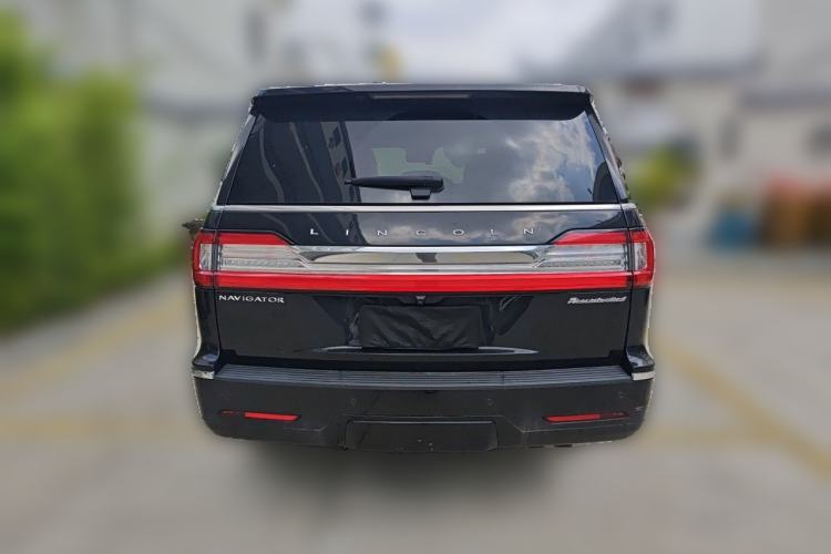 Used Lincoln Navigator 2019 3.5T Presidential Series China VI Standard Rear