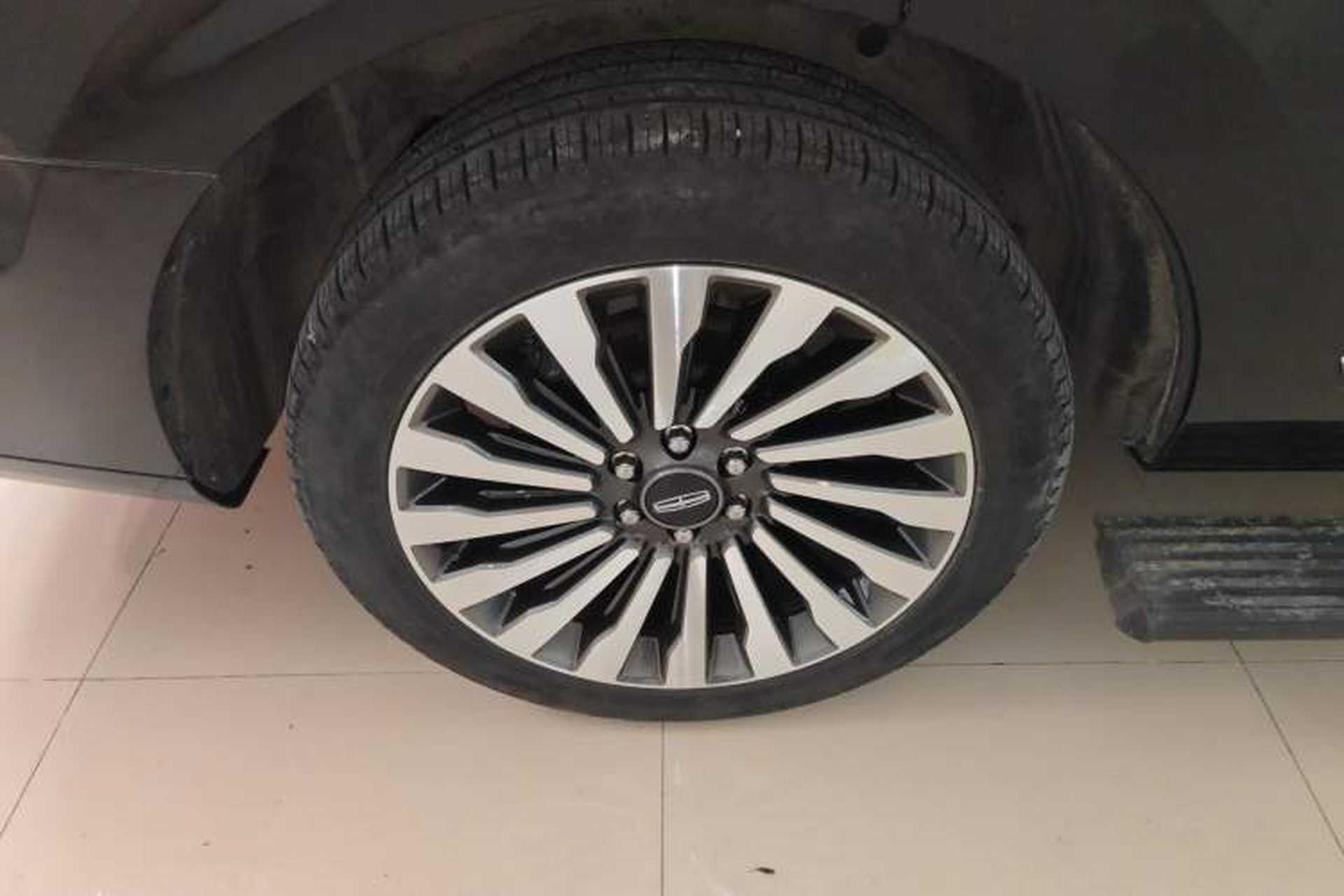 Used Lincoln Navigator 2019 3.5T Presidential Series China VI Standard Right Rear Wheel Hub