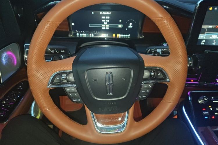 Used Lincoln Navigator 2019 3.5T Prestige Version China VI Standard Steering Wheel