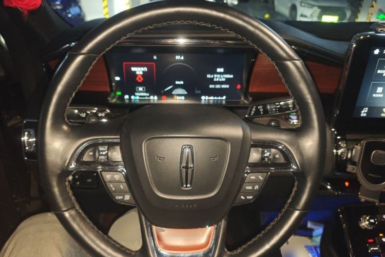 Used Lincoln Navigator 2019 3.5T Prestige Version China VI Standard Steering Wheel