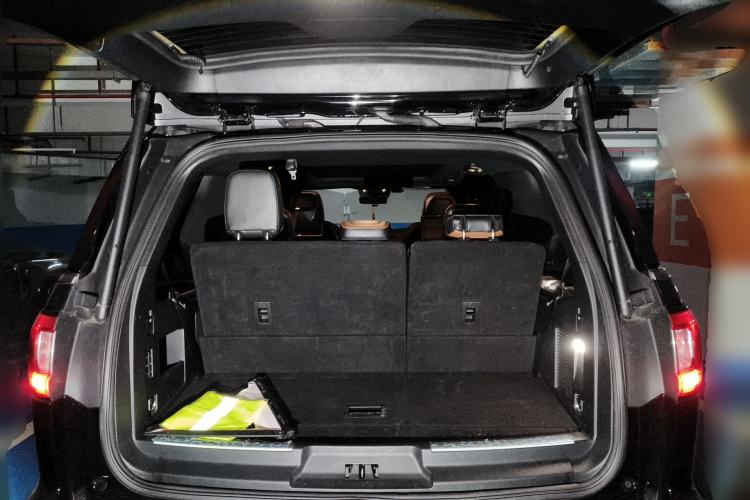Used Lincoln Navigator 2019 3.5T Prestige Version China VI Standard Trunk