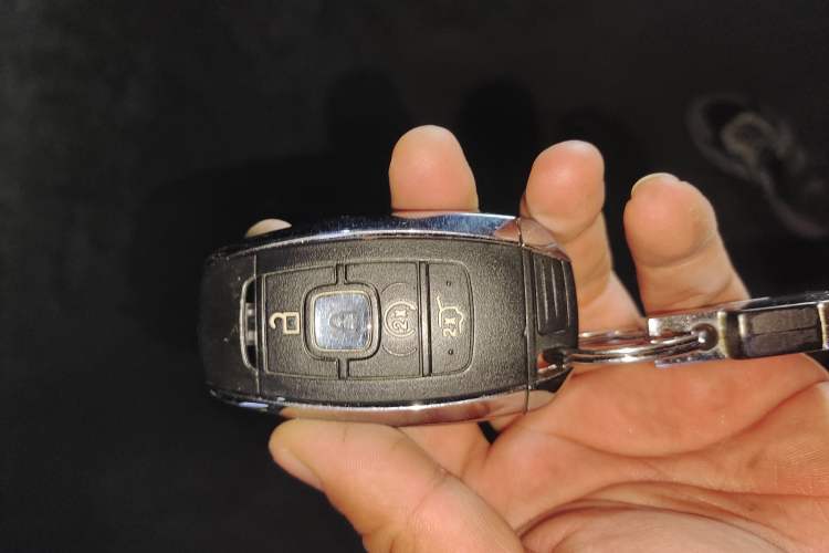 Used Lincoln Navigator 2019 3.5T Prestige Version China VI Standard Vehicle Key