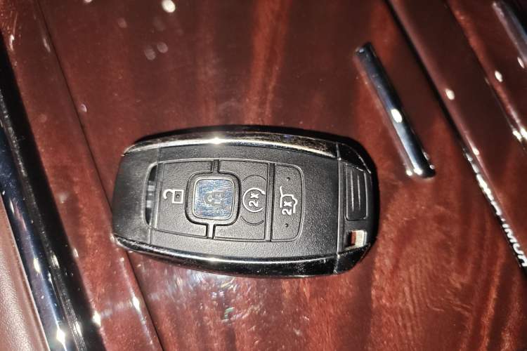 Used Lincoln Navigator 2019 3.5T Presidential Series China VI Standard Vehicle Key