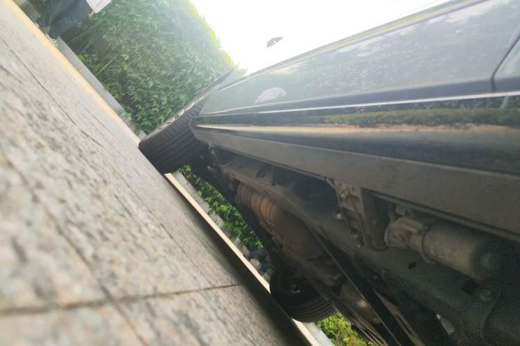 Used Lincoln Navigator 2019 3.5T Presidential Series China VI Standard Chassis Front Right