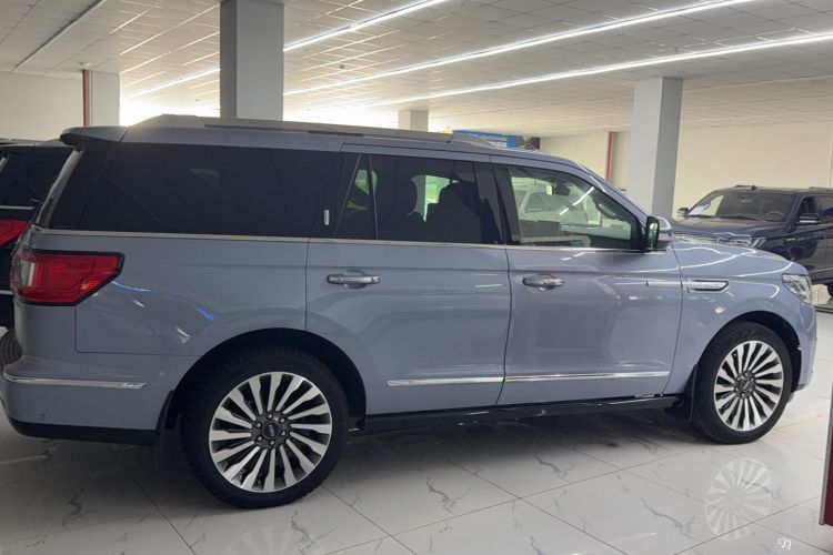 Used Lincoln Navigator 2019 3.5T Presidential Series China VI Standard Exterior 4