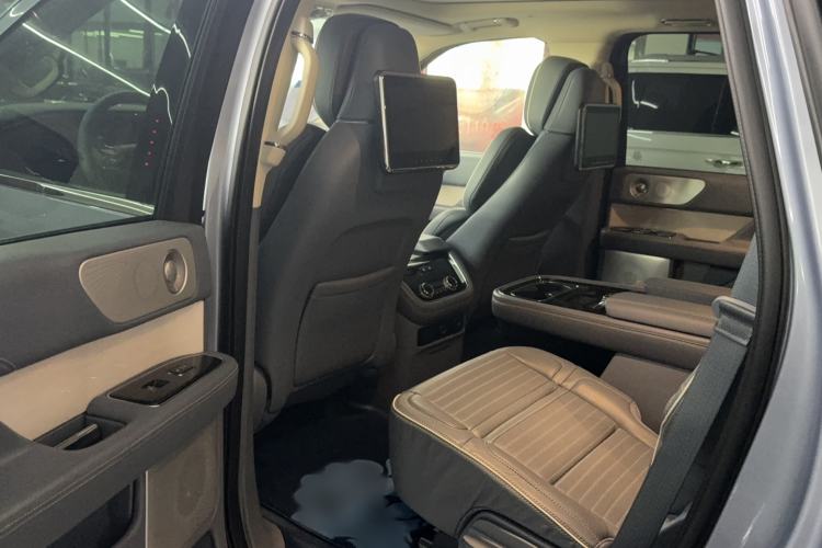 Used Lincoln Navigator 2019 3.5T Presidential Series China VI Standard Interior 2
