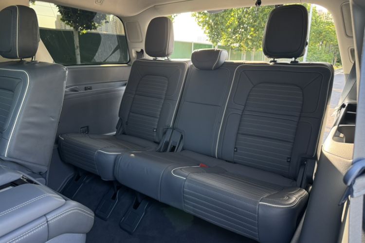 Used Lincoln Navigator 2019 3.5T Presidential Series China VI Standard Interior 6