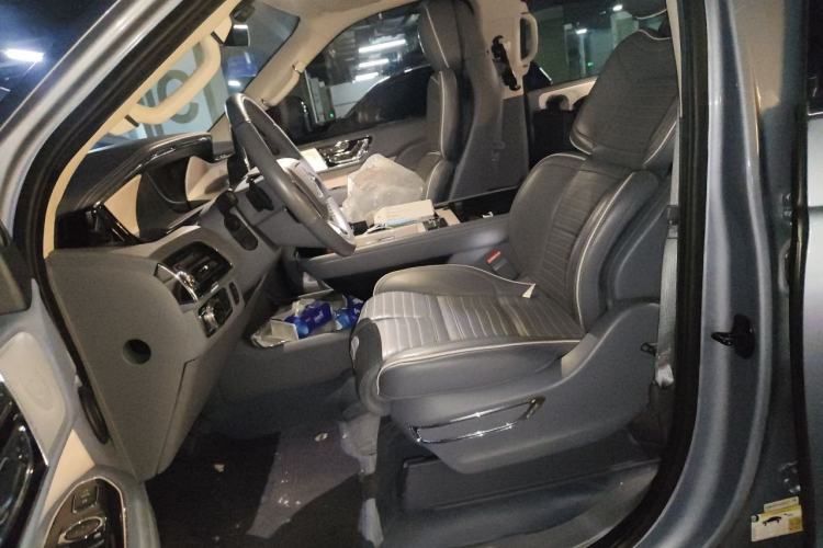 Used Lincoln Navigator 2019 3.5T Presidential Series China VI Standard Left Front Seat