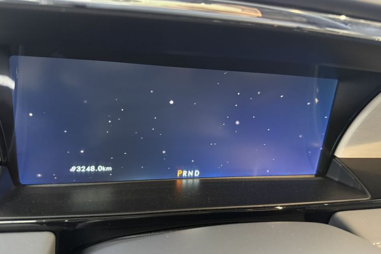 Used Lincoln Navigator 2019 3.5T Presidential Series China VI Standard Odometer Close Up