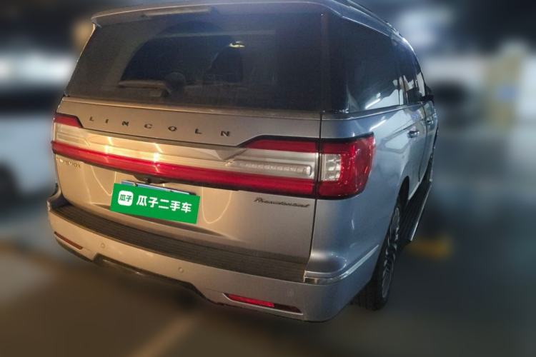 Used Lincoln Navigator 2019 3.5T Presidential Series China VI Standard Rear Right 45 Deg