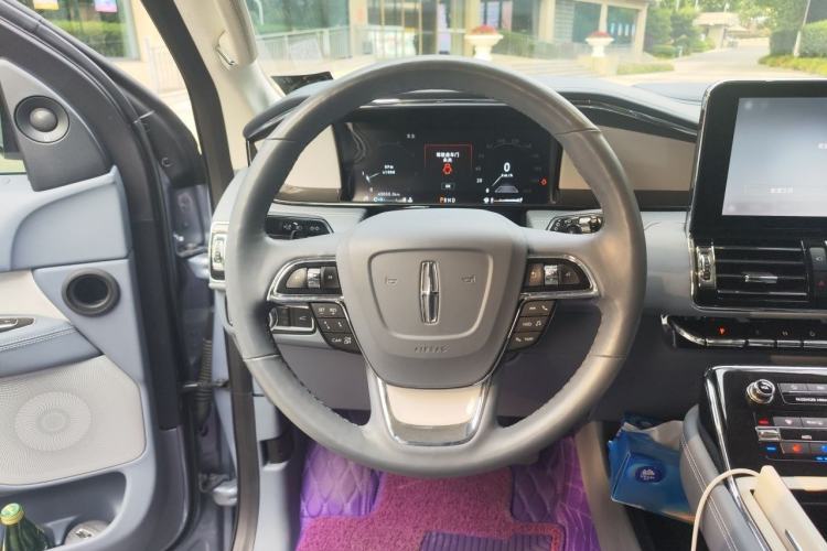 Used Lincoln Navigator 2019 3.5T Presidential Series China VI Standard Steering Wheel