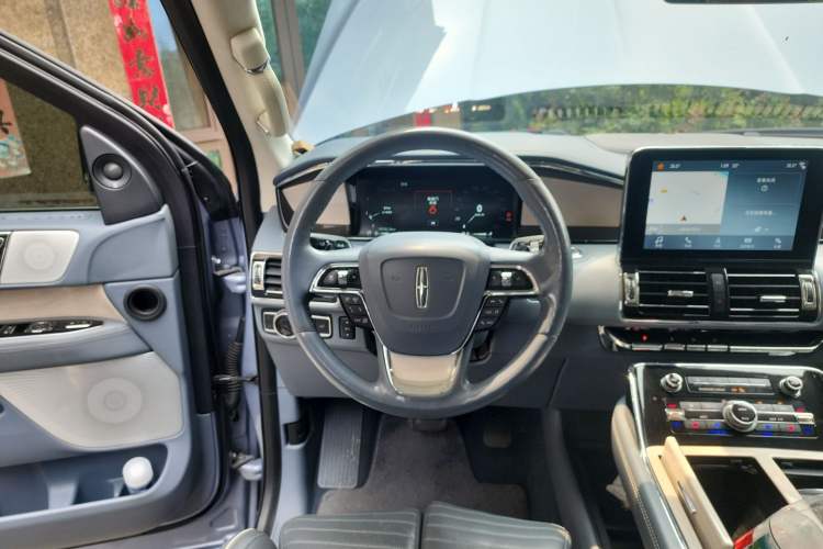 Used Lincoln Navigator 2019 3.5T Presidential Series China VI Standard Steering Wheel