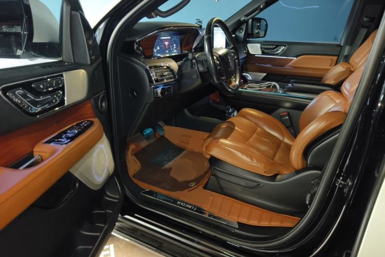 Used Lincoln Navigator 2019 3.5T Prestige Version China VI Standard Driver Seat