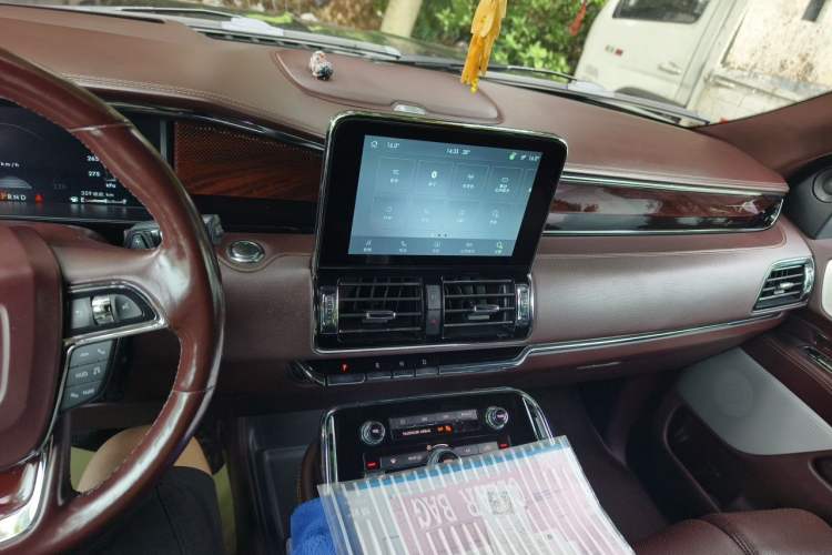 Used Lincoln Navigator 2020 3.5T Presidential Series Audio And AC Panel