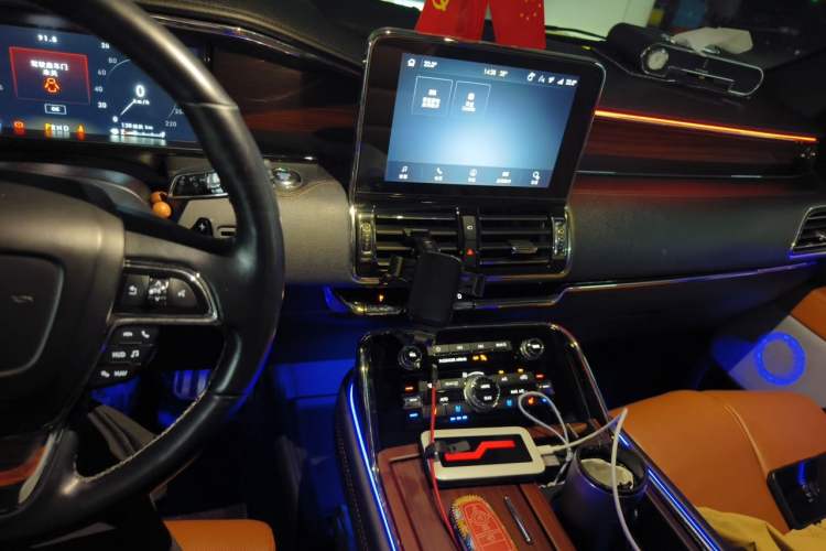 Used Lincoln Navigator 2020 3.5T Prestige Edition Audio And AC Panel