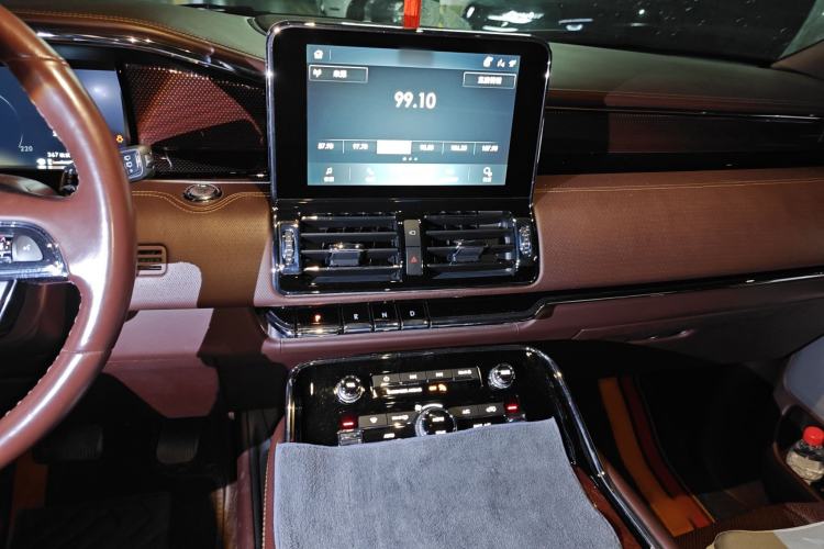 Used Lincoln Navigator 2020 3.5T Presidential Series Audio And AC Panel