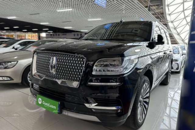 Lincoln Navigator 2020 3.5T Prestige Edition مستعملة