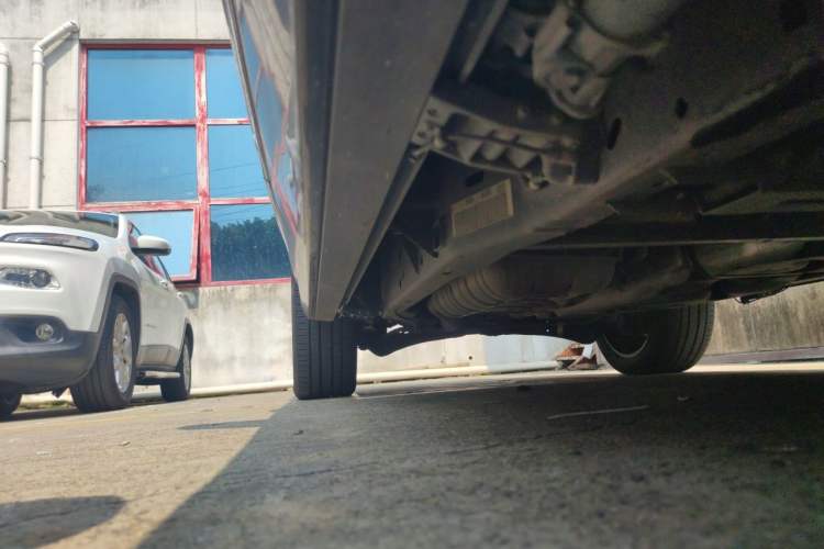 Used Lincoln Navigator 2020 3.5T Long-Wheelbase Presidential Edition Chassis Front Right