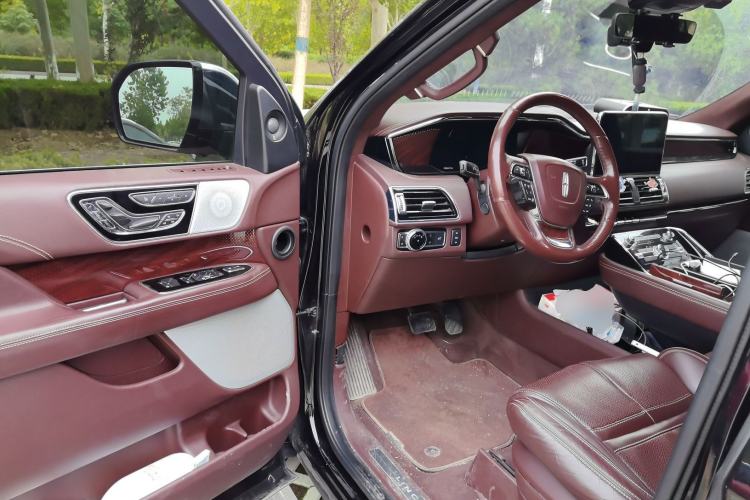 Used Lincoln Navigator 2020 3.5T Presidential Series Driver Seat