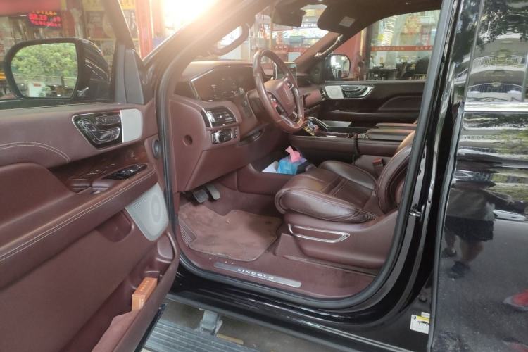 Used Lincoln Navigator 2020 3.5T Presidential Series Driver Seat