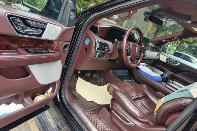 Used Lincoln Navigator 2020 3.5T Presidential Series Driver Seat