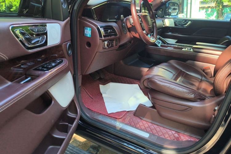 Used Lincoln Navigator 2020 3.5T Presidential Series Driver Seat