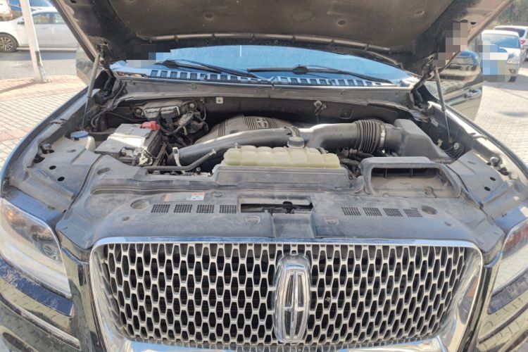 Used Lincoln Navigator 2020 3.5T Prestige Edition Engine Bay