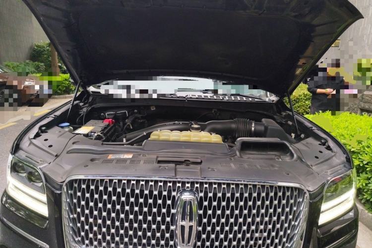 Used Lincoln Navigator 2020 3.5T Prestige Edition Engine Bay