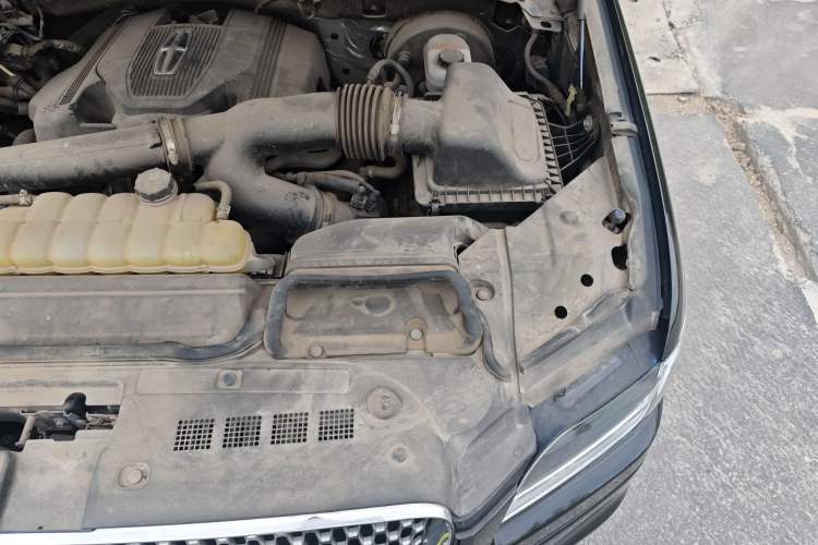 Used Lincoln Navigator 2020 3.5T Prestige Edition Engine Bay Left