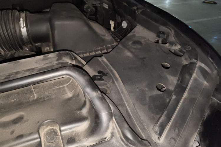 Used Lincoln Navigator 2020 3.5T Prestige Edition Engine Bay Left