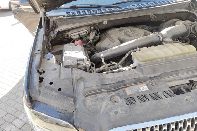 Used Lincoln Navigator 2020 3.5T Prestige Edition Engine Bay Right