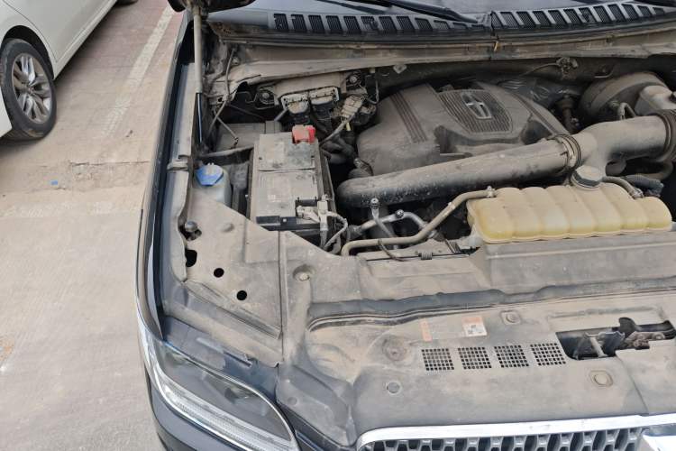 Used Lincoln Navigator 2020 3.5T Prestige Edition Engine Bay Right